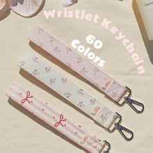 Load image into Gallery viewer, Wristlet Keychain