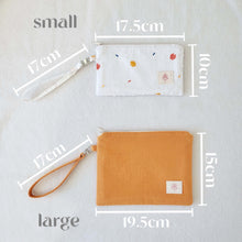 Load image into Gallery viewer, Wristlet zipper pouch