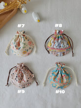 Load image into Gallery viewer, Round drawsting pouch
