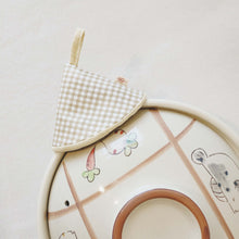 Load image into Gallery viewer, Triangle Pot Holders | set of 2
