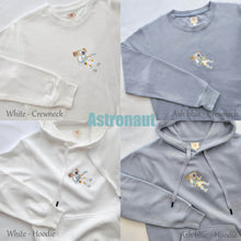 Load image into Gallery viewer, XIU SWEATSHIRT | EMBROIDERY ASTRONAUT | PIGGY | PEACH | AVO | RAINBOW
